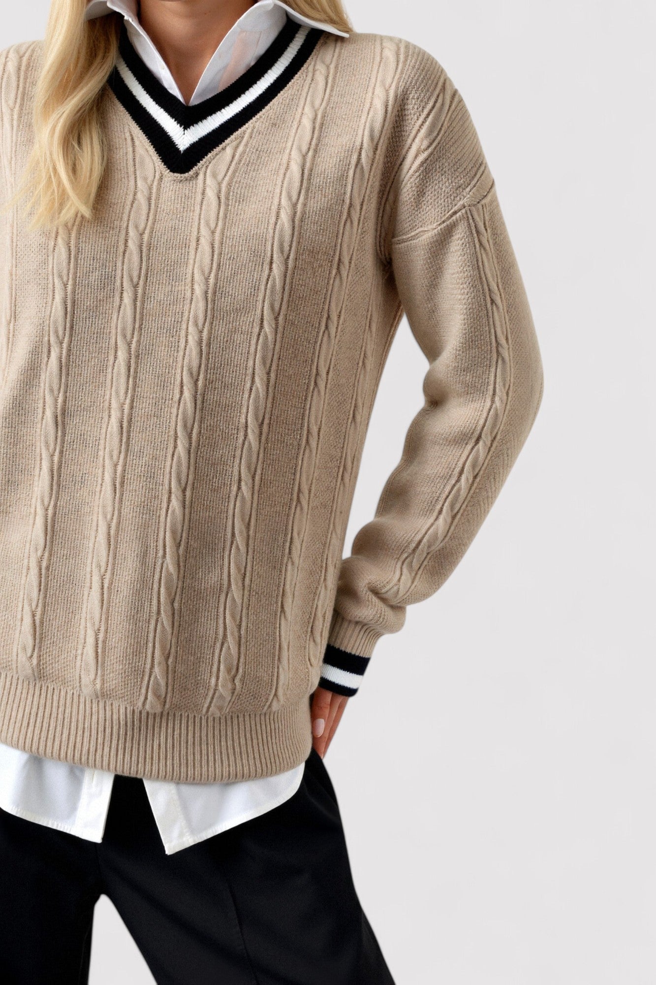 Ancien | Women's Old Money Contrast Trim V Neck Elegant Cable Knit Long Sleeve Sweater