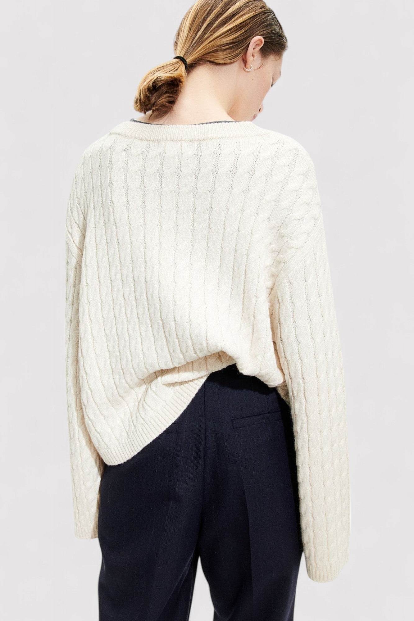 Ancien | Women's Old Money Loose Cable Knit Pattern Sweater