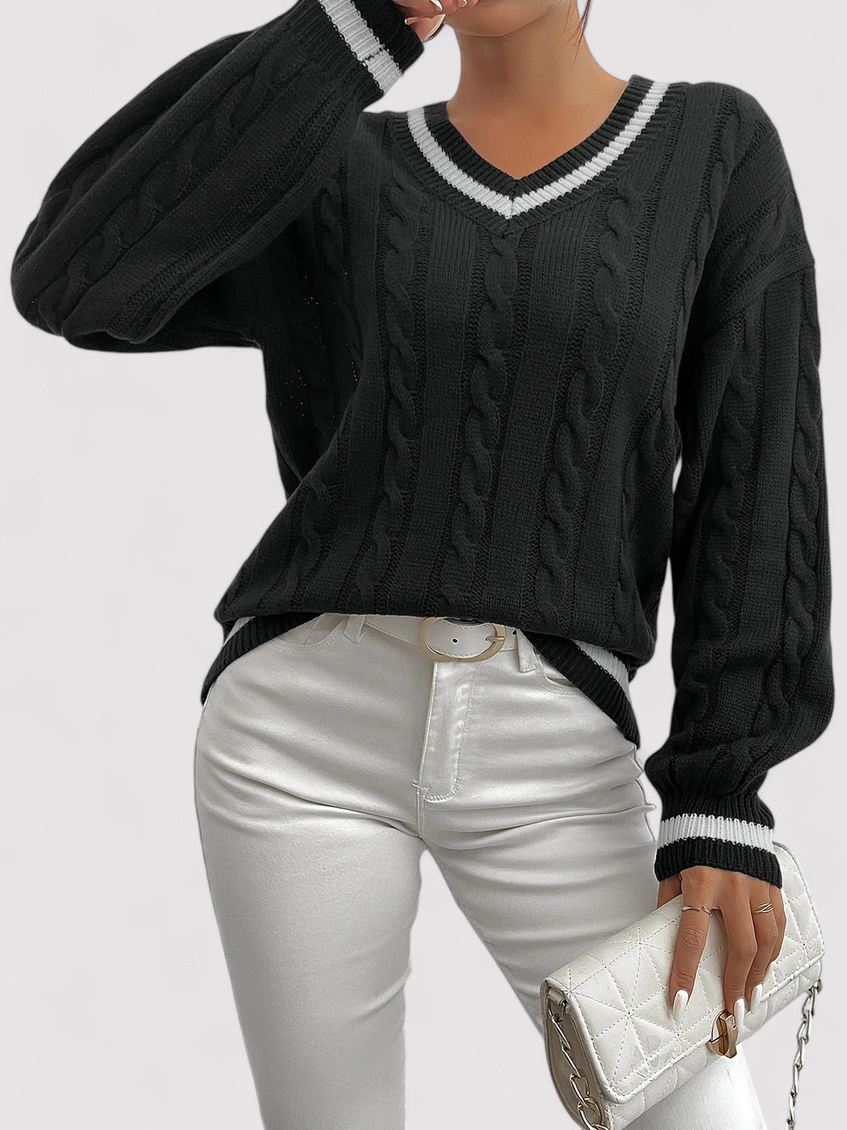 Ancien | V-Neck Cable Knit Women's Sweater